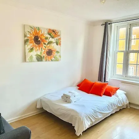 Vauxhall 1-Bedroom Entire Apartment Central London Exterior photo