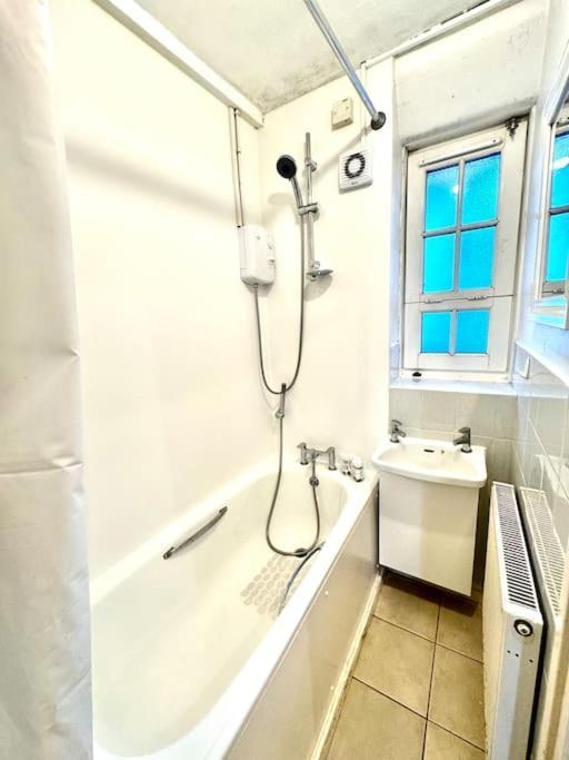 Apartment Vauxhall 1-bedroom Entire *