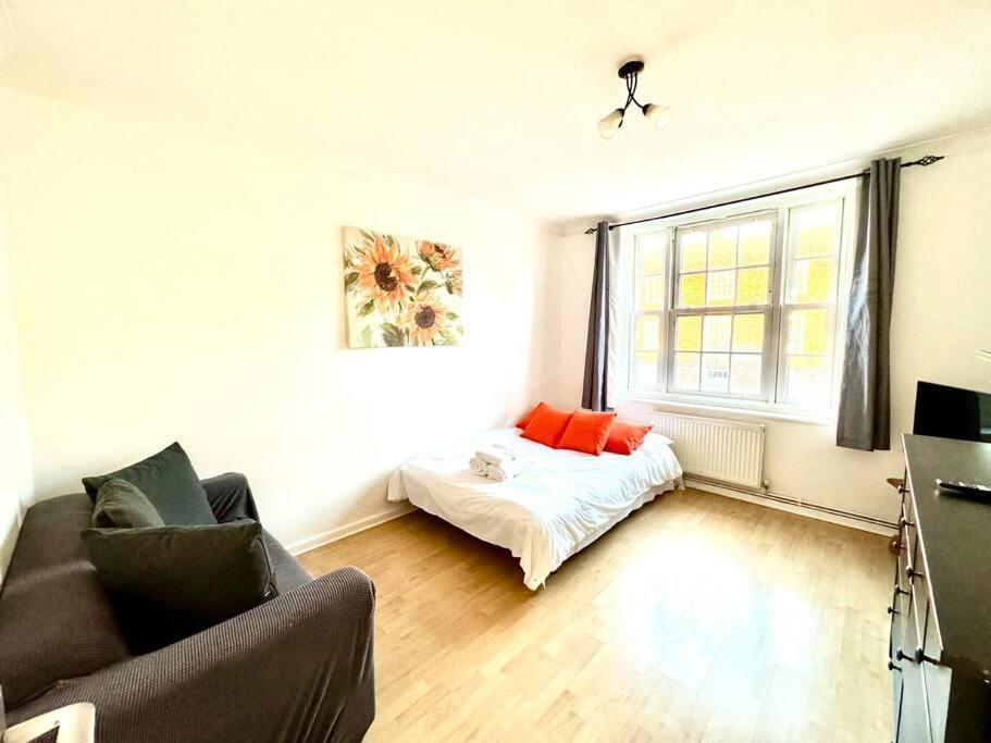Vauxhall 1-bedroom Entire Apartment *