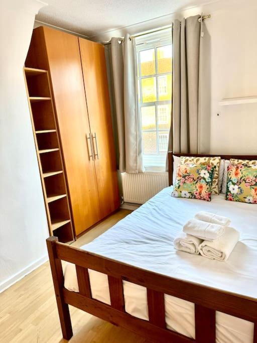Apartment Vauxhall 1-bedroom Entire London