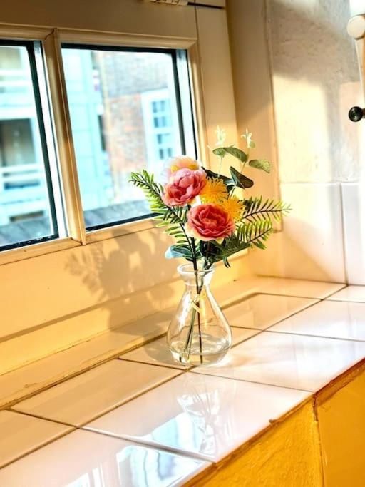 Vauxhall 1-bedroom Entire Apartment *